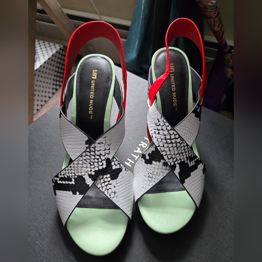 United Nude Mint Green, Black & White Snake-Print Crossband Sandals